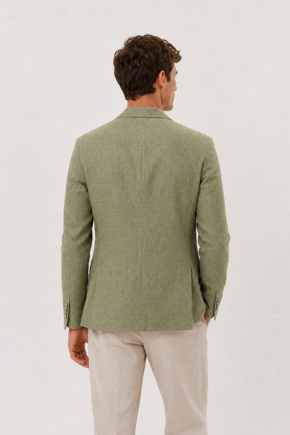 Front view of a beige Tagliatore men's textured linen and cotton jacket with patch pockets - Valérie Simon