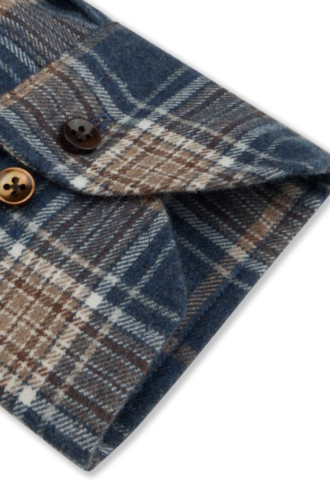 Chemise à carreaux en flanelle douce avec boutons en nacre et motif plaid élégant, détail du poignet et tissu en coton double retors.