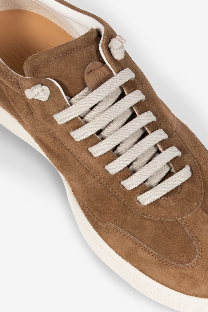 Chaussure en cuir suédé