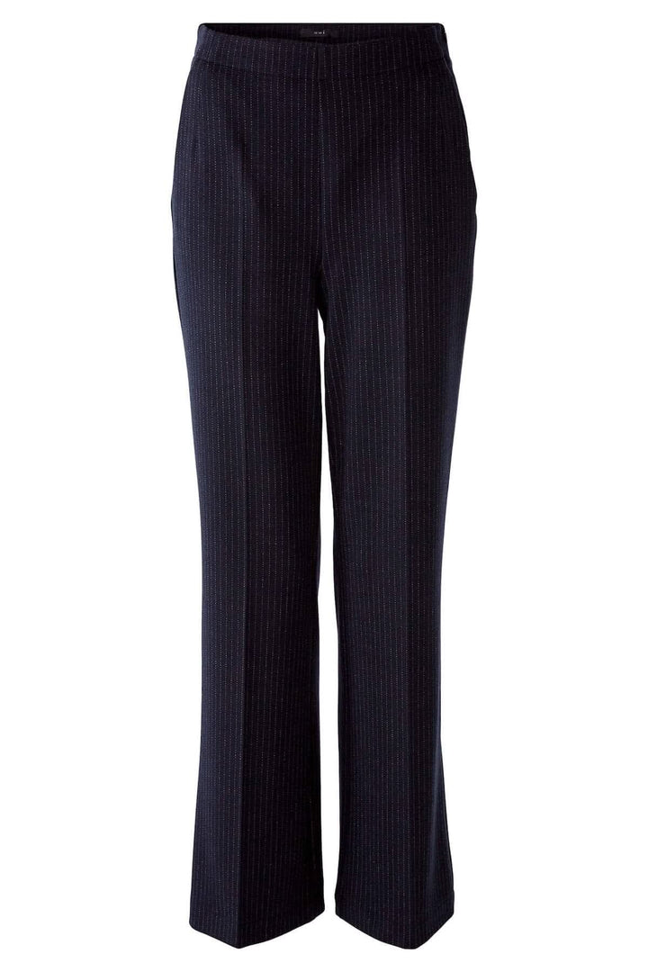 Pantalon droit à fines rayures gris marine, élégance intemporelle et style contemporain.