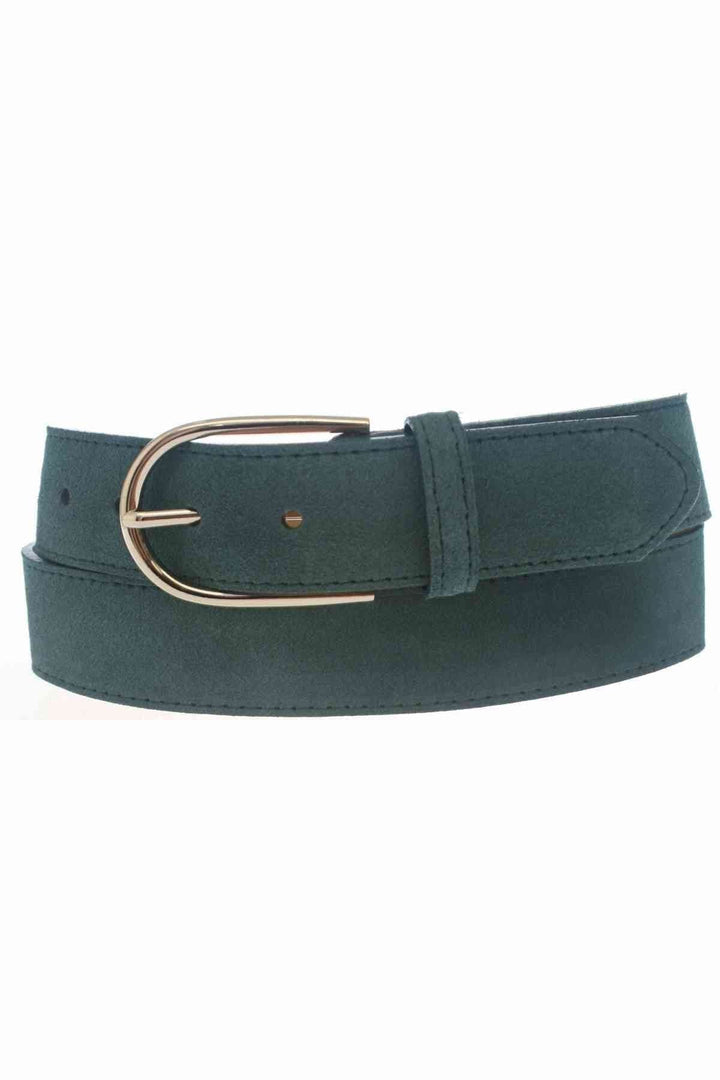 Ceinture en cuir verte avec boucle argentée, parfaite pour accessoiriser tous vos ensembles d&