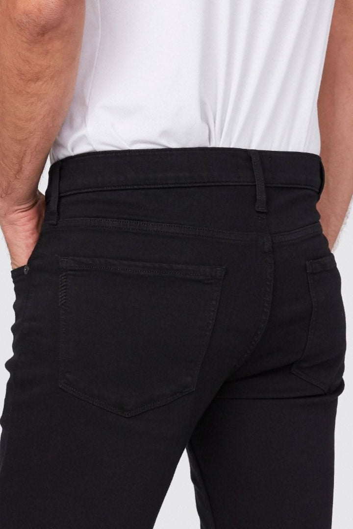 Jean noir Lennox en coupe slim, montrant l&