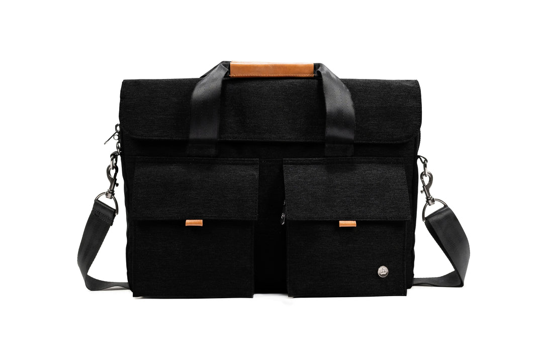 Sac messager PKG Richmond 10L en noir avec poches et rabat magnétique, idéal pour un usage quotidien.
