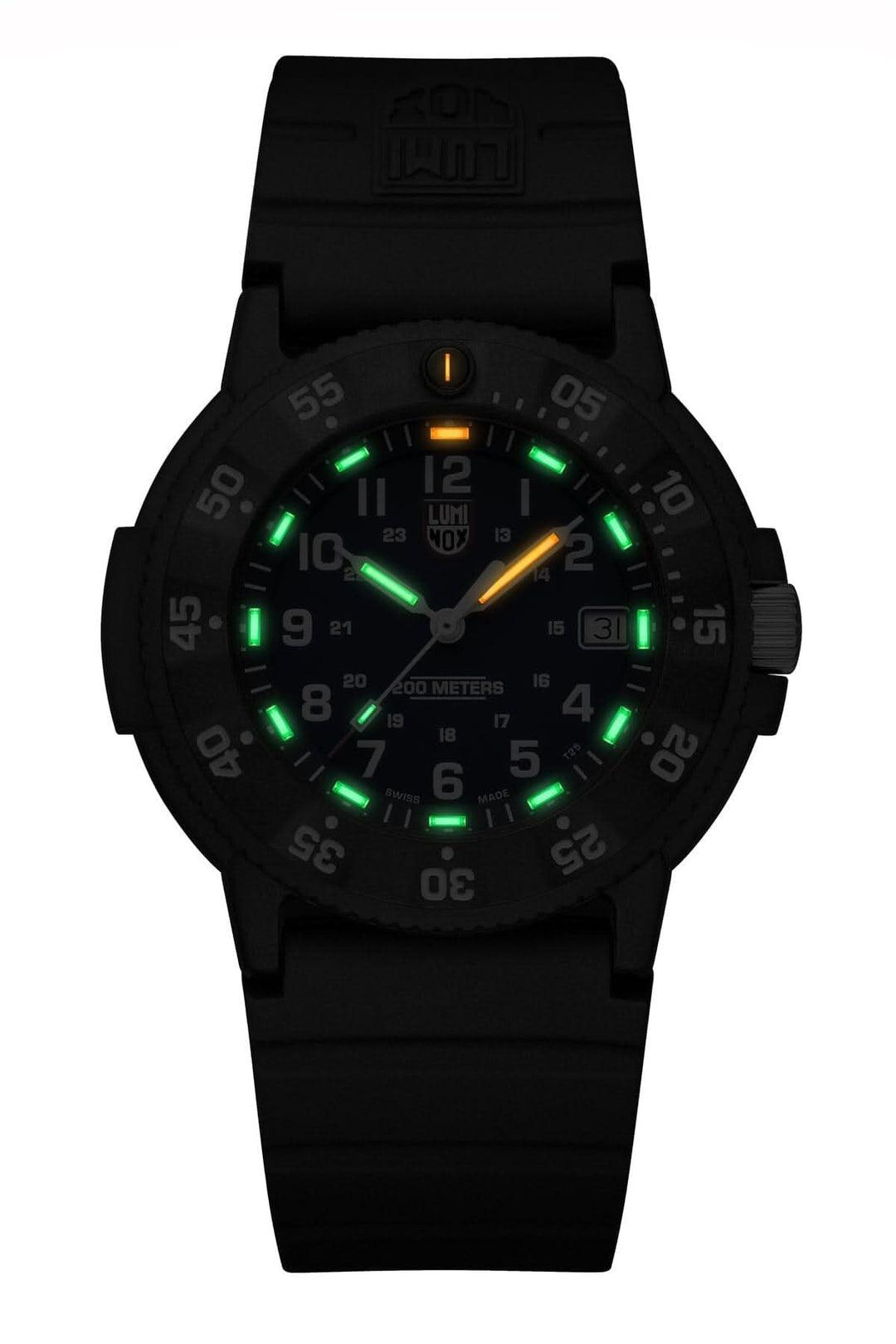 Montre Luminox Navy SEAL 3003.EVO, étanche jusqu'à 200 mètres, boîtier en CARBONOX™, affichage lumineux.