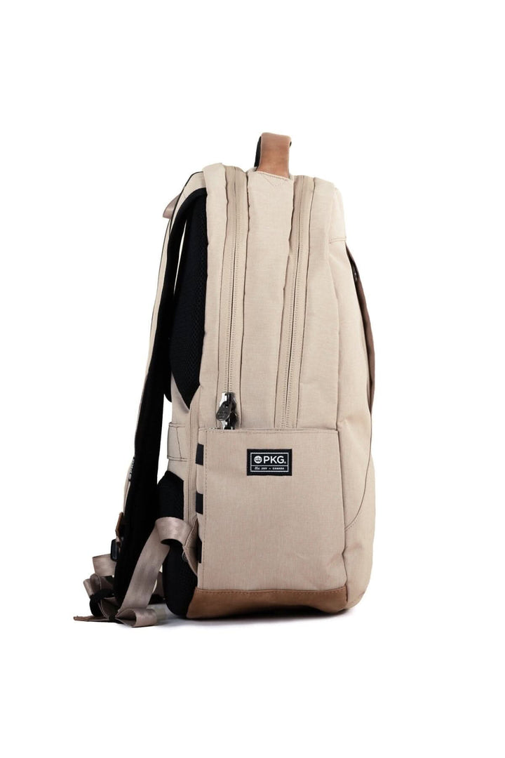 Sac à dos Durham Outpost 30L en polyester recyclé, résistant aux intempéries, design ergonomique.