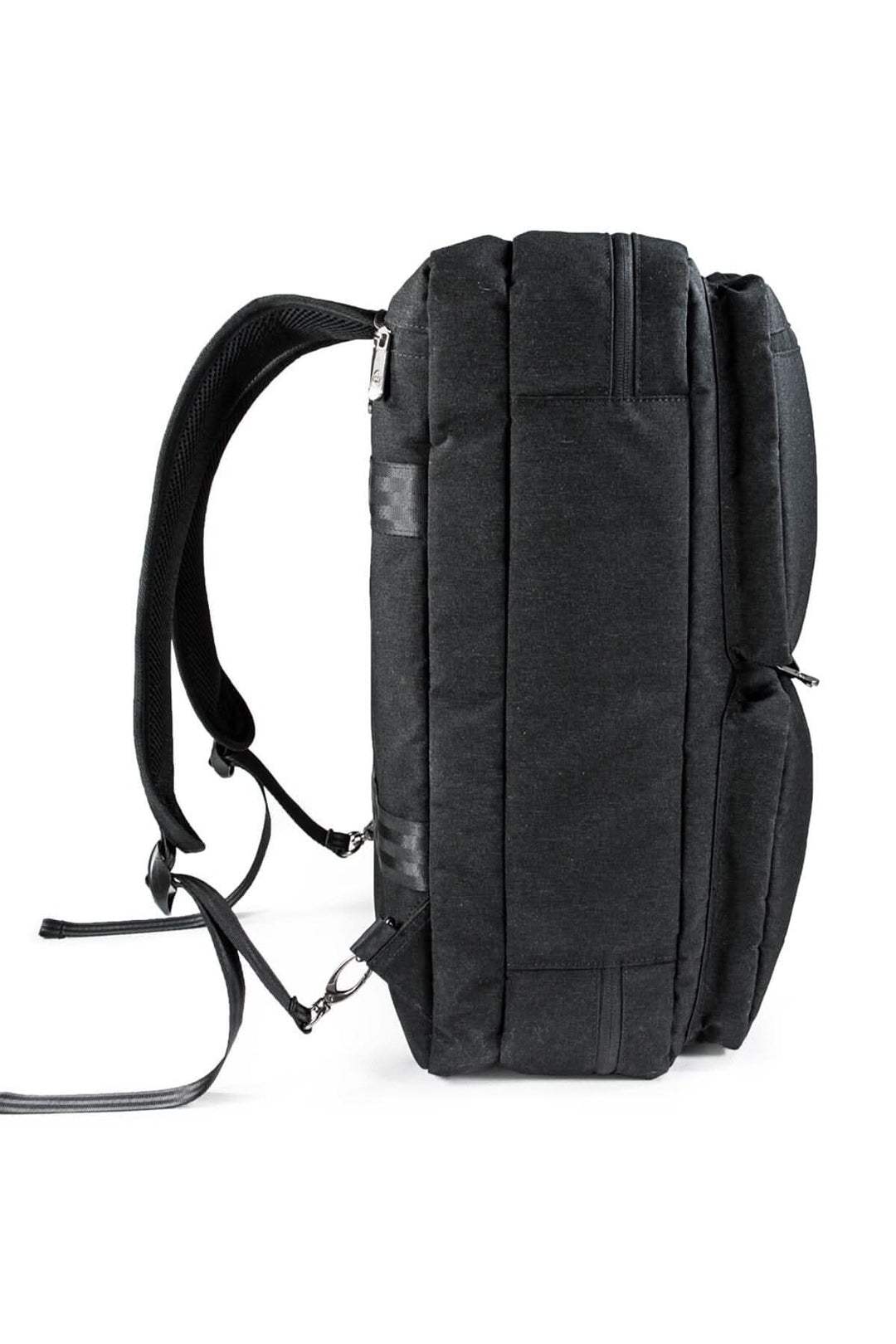 Sac à dos messager recyclé 31L vu de profil, design moderne avec compartiment à vêtements.