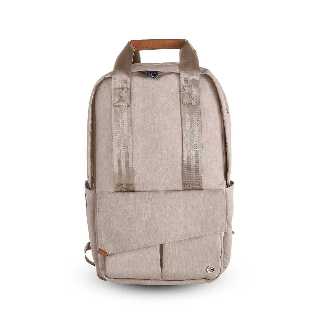 Sac à dos PKG Rosseau recyclé 19L avec design épuré, poches fonctionnelles et tissu polyester résistant.