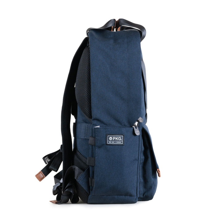 Sac à dos PKG Rosseau recyclé 19L vue latérale, design épuré, polyester 600D durable.