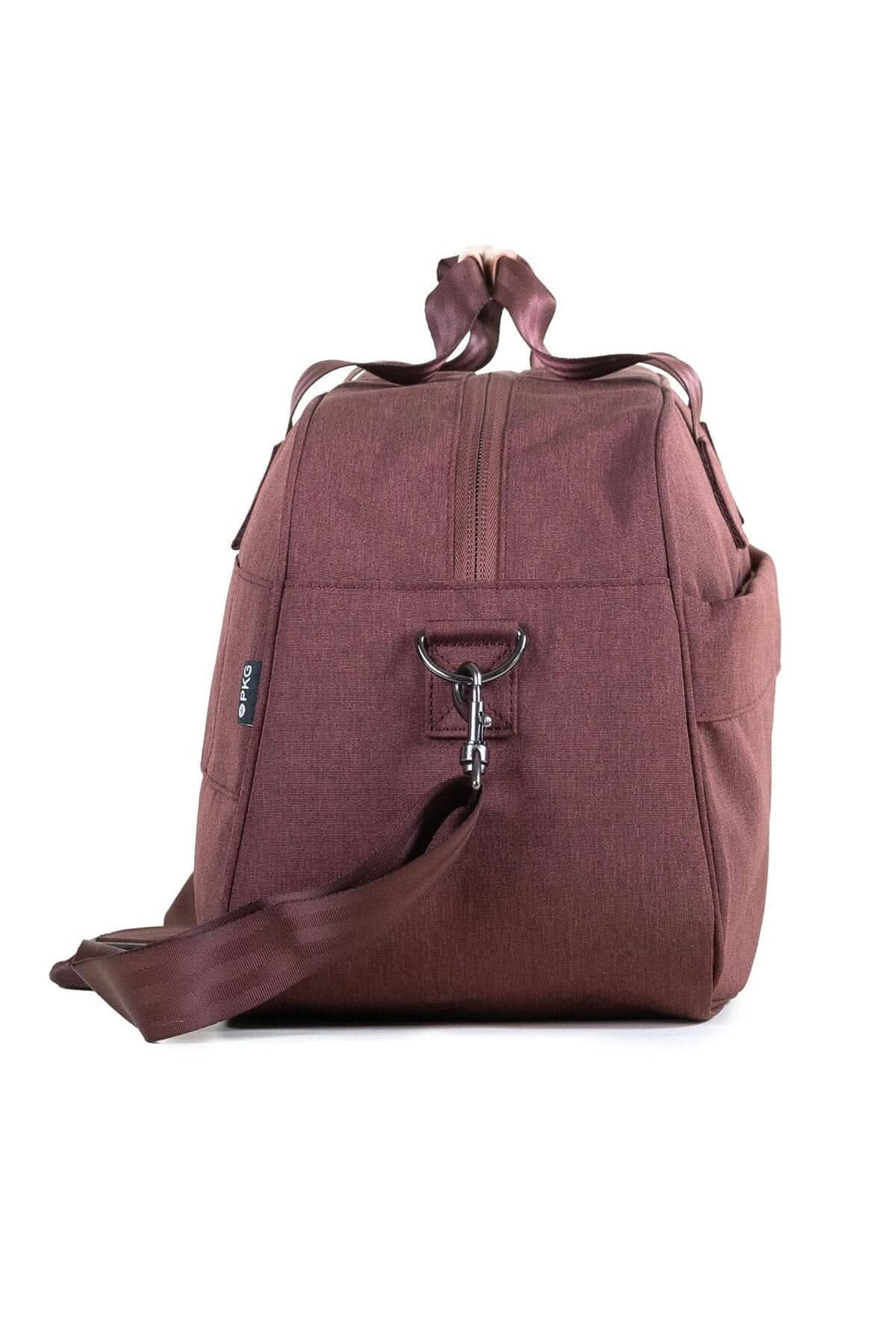 Sac de sport recyclé Westmount 26L en polyester résistant, avec poignée et sangle rembourrée.