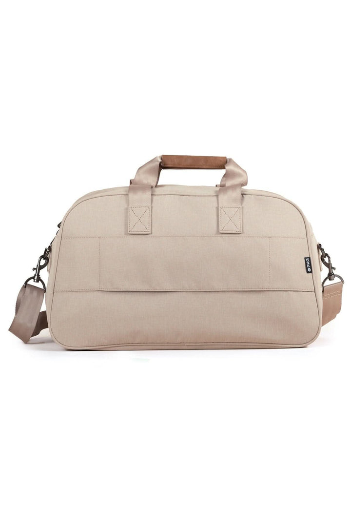 Sac de sport recyclé PKG Westmount 26L beige, en polyester résistant aux intempéries, avec anses et sangle rembourrée.