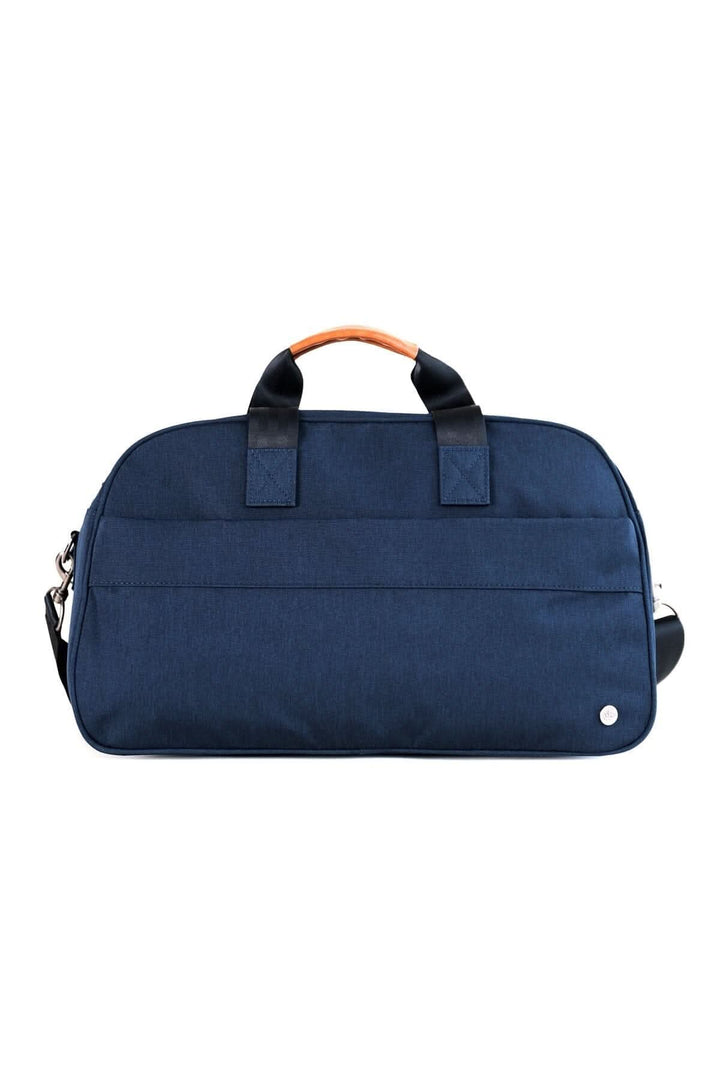 Sac de sport recyclé 26L Westmount, en polyester durable, avec poignées en cuir végétalien, couleur bleu marine.
